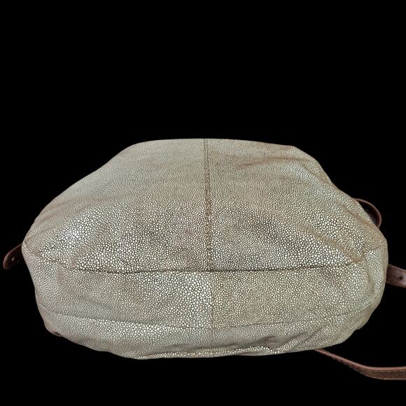 Hobo Slouchy Stingray Shoulder Bag Brown Shagreen Glaze Leather Curved Crossbody - Picture 3 of 16